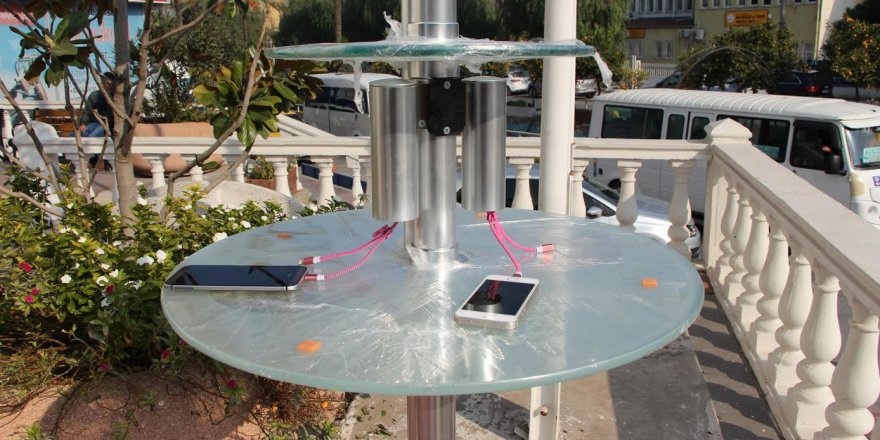 KUŞADASI BELEDİYESİ’NDEN GÜNEŞ PANELLİ ŞARJ İSTASYONU