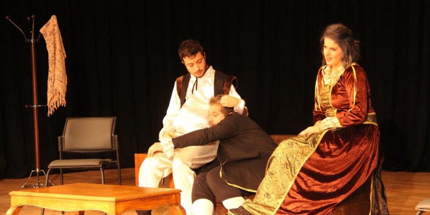 BerKM’DE 'TARLA KUŞUYDU JÜLİET' SAHNELENDİ