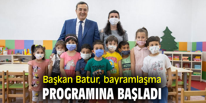 Başkan Batur, bayramlaşma programına başladı
