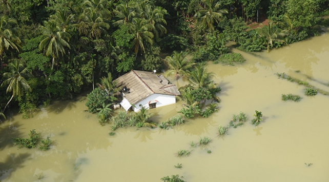 Sel ve heyelan: 8 ölü
