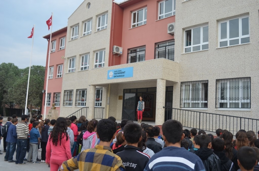 KINIK YAYAKENT OKULU YARDIMLARINIZI BEKLİYOR. 