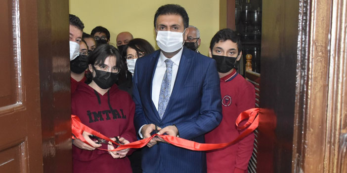 Kütüphanesiz Okul Kalmayacak Projesi hız kazandı!