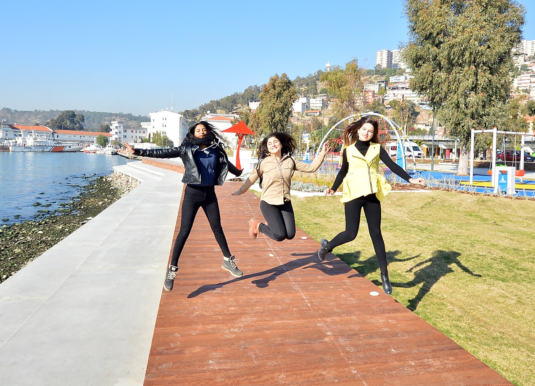 Bayraklı kıyıları yeniden doğuyor