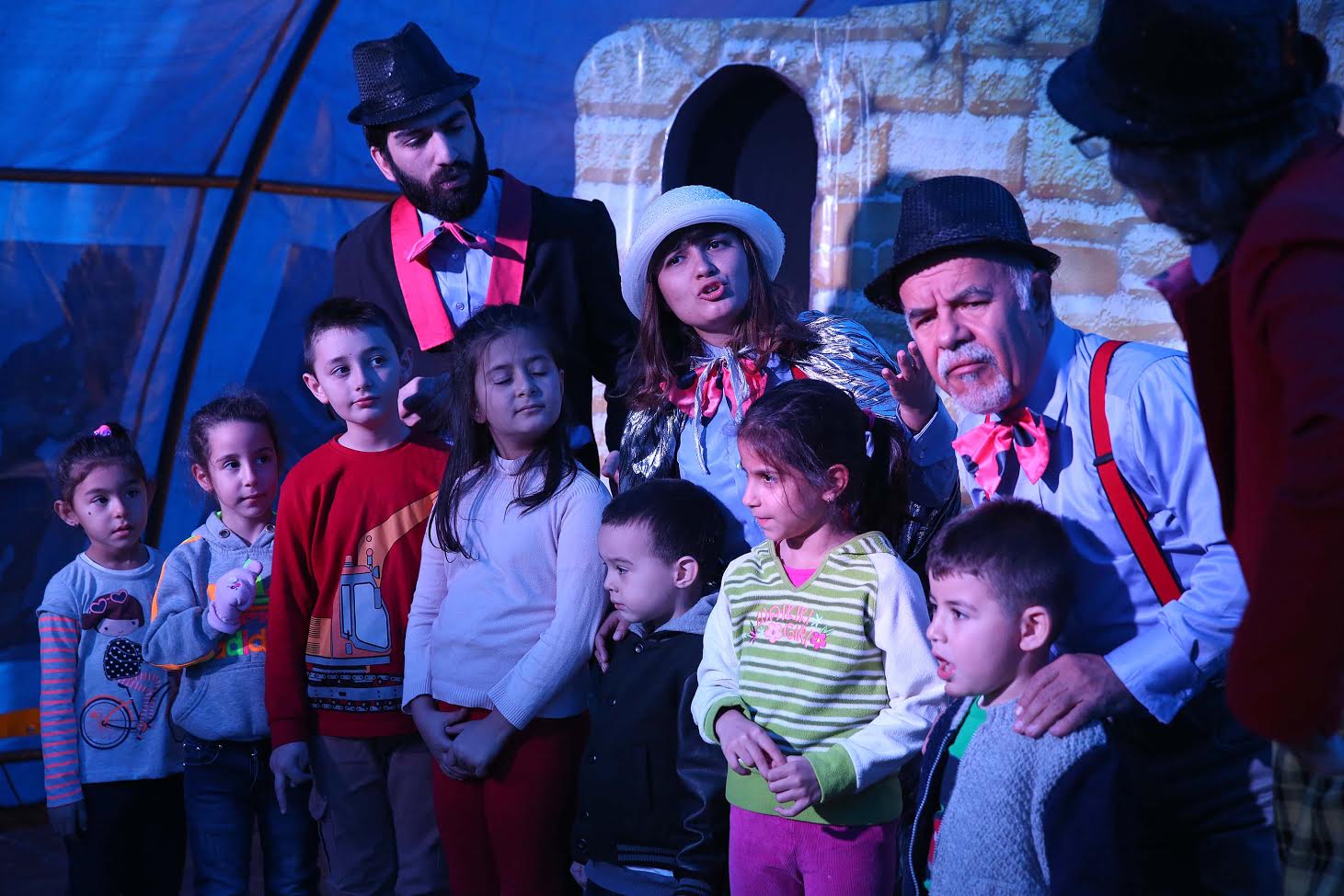 Çadır Tiyatrosu Buca’da dolaşmaya devam ediyor