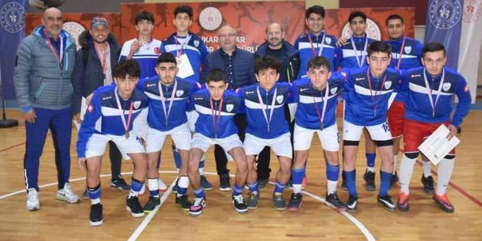 Türkiye'nin tek futbol lisesi; Recep Kerman Spor Lisesi