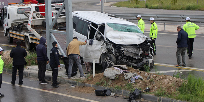 Feci Kaza! 2 ölü, 6 yaralı