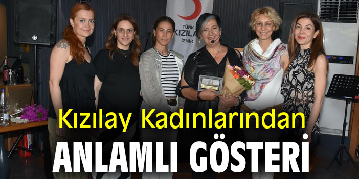 Kızılay Kadınlarından anlamlı gösteri