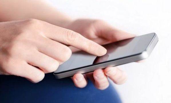 Profesörden cep telefonu uyarısı