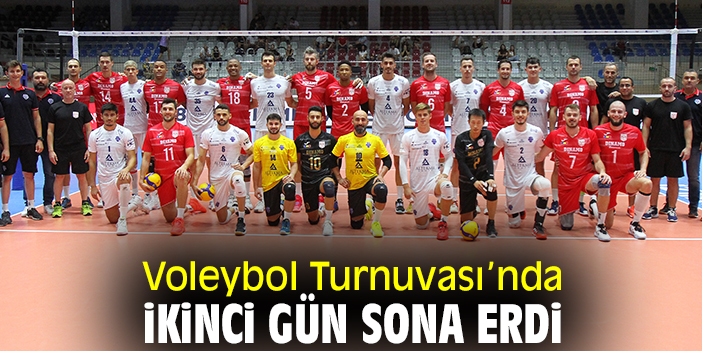 İzmir Voleybol Turnuvası’nda ikinci gün sona erdi