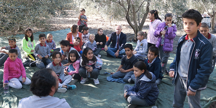 Hasadı minik bir şenliğe çevirdiler