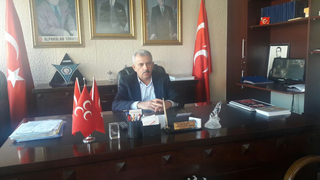 "Karşıyaka Belediyesi Cumhuriyet değerlerine sahip çıkmıyor"