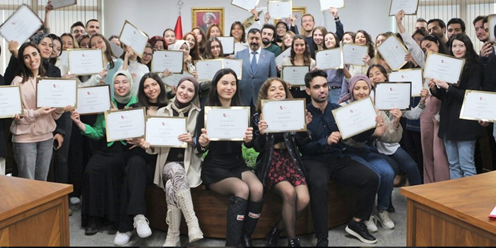 İKÇÜ’lü öğrencilere ödül töreni!