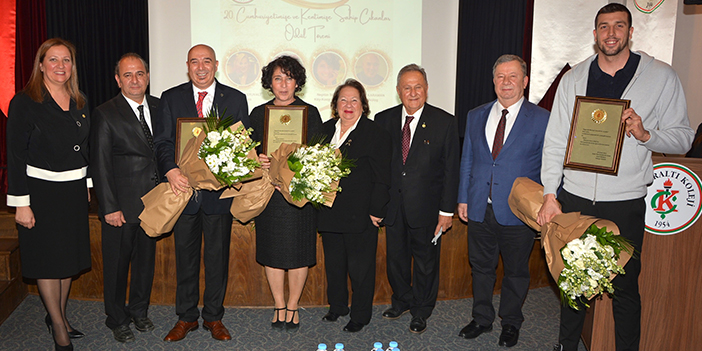 'Kentine ve Cumhuriyete sahip çıkanlar' ödüllendirildi