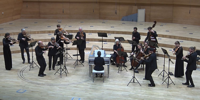 Grammy ödüllü grup sahneye çıktı