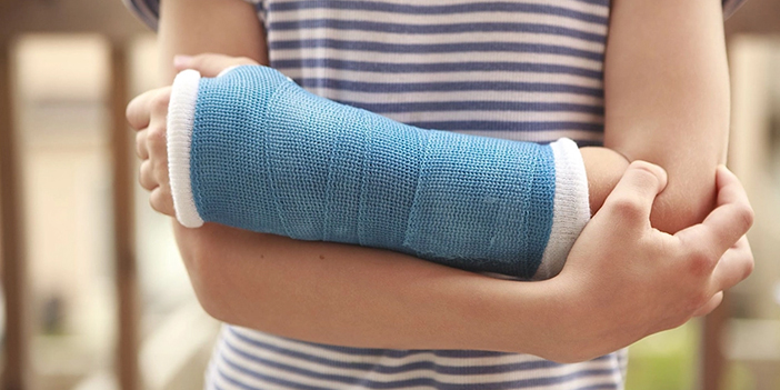 Kışın el ve ayak bileği kırıkları artıyor!