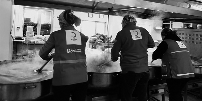 Kızılay çalışmalara devam ediyor