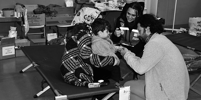 TCG Bayraktar, yüzer hastane oldu