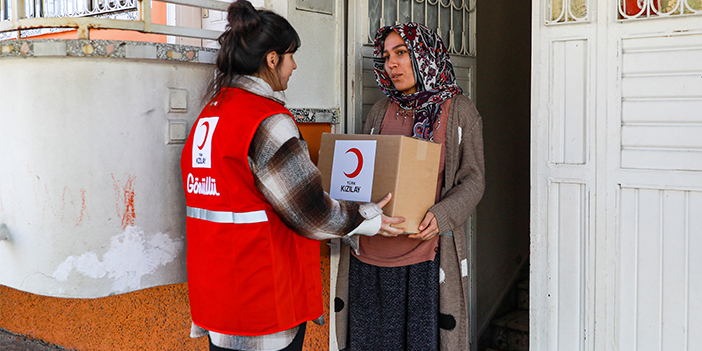Kızılay'dan kadınlara özel whatsapp hattı
