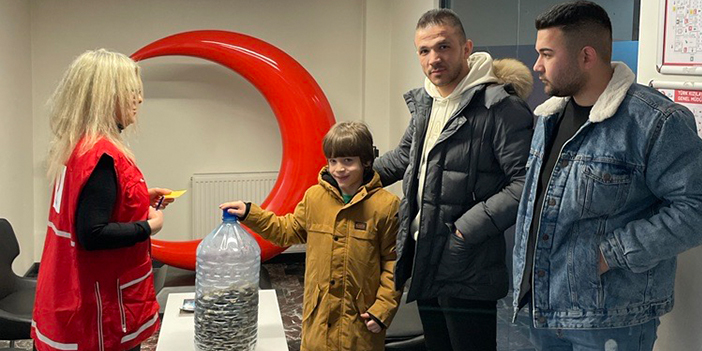 Bisiklet yerine iyiliği seçti