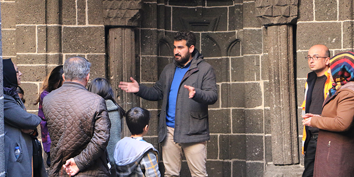 Depremin habercisi taş denge sütunları!