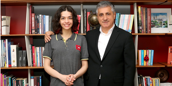 Bahçeşehirli Karen, Harvard ve Stanford’tan kabul aldı