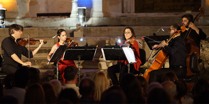 Yaylı Çalgılar Beşlisi Celsus'ta