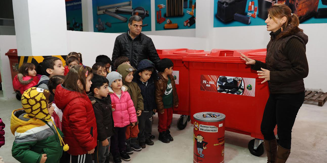 Çocuklar geri dönüşümü öğreniyor