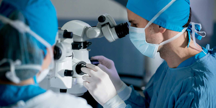 Retina cerrahisi nedir?