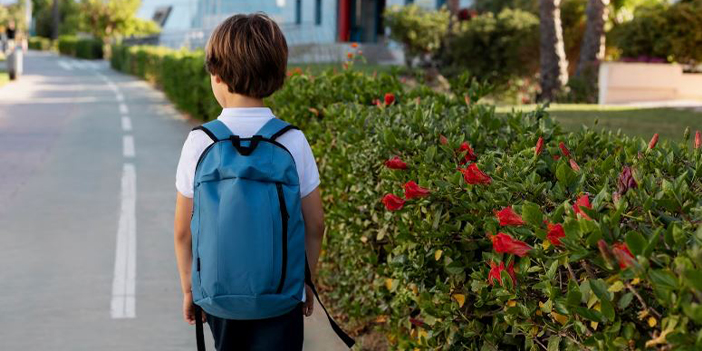 Ağır çanta omurgayı bozabilir!