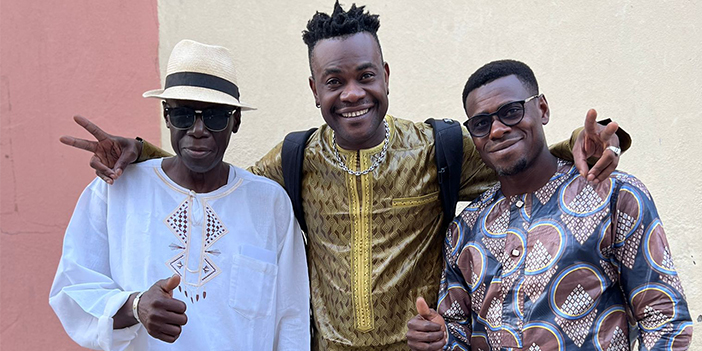 Kora Jazz Trio, İzmir'de