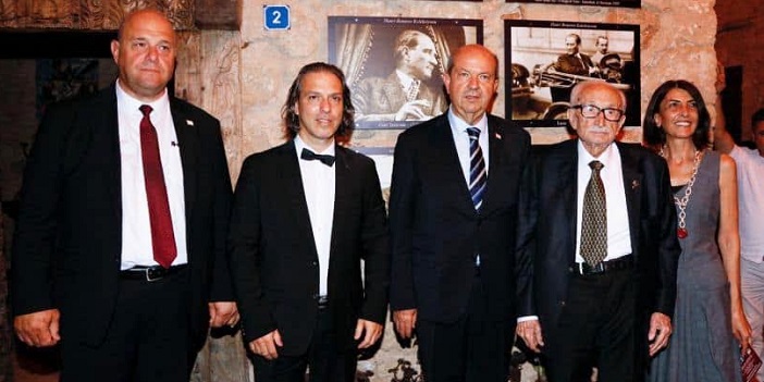 Atatürk Sevdası Girne'yi yaktı...