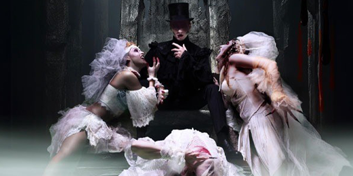 'Dracula' seyirciyle buluşuyor