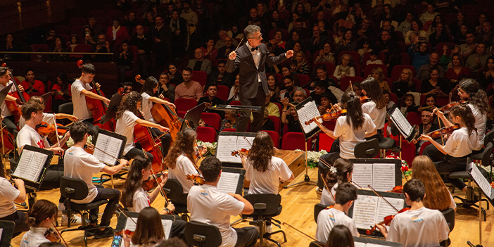 Cumhuriyet Konseri alkış aldı