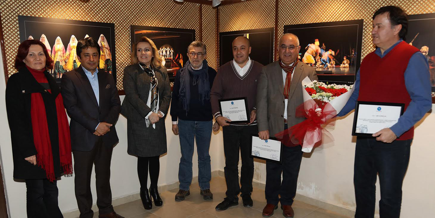 ÜÇ MEHMETİN DANSI