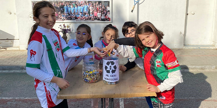 10 bin atık pil topladılar