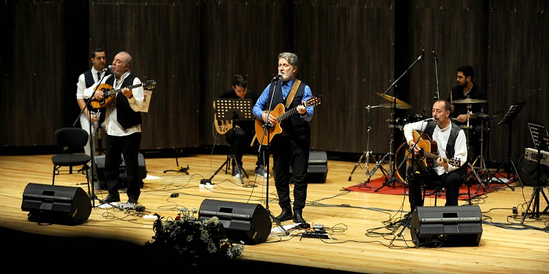 Grup Gündoğarken Karşıyakalılarla buluştu