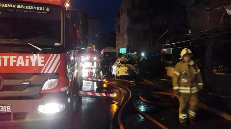 Restoran alev alev yandı