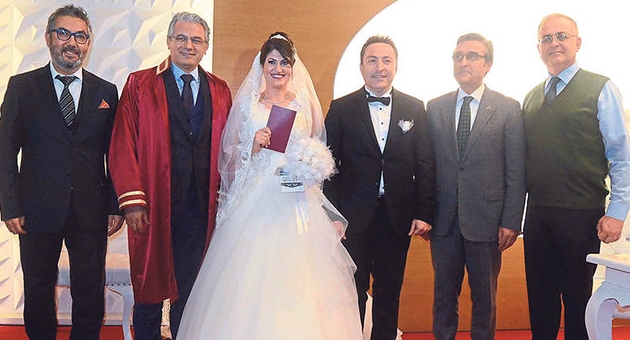 Tolga Tekin hayatını Hande Bozdaş ile birleştirdi