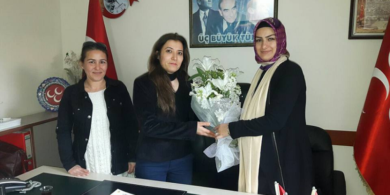 Bayraklı'da Ak Parti ve MHP'li kadın başkanlar buluştu