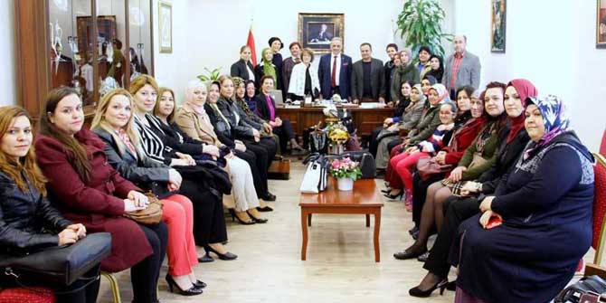 ilk ziyareti Belediye Başkanı Mahmut Badem’e