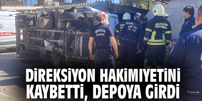 Direksiyon hakimiyetini kaybetti, depoya girdi