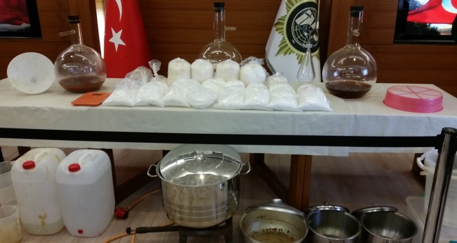15 milyon dolarlık uyuşturucu ticareti çökertildi!