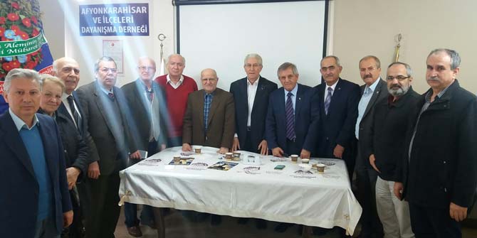 Kandil ve 23 Nisan'ı birlikte kutladılar