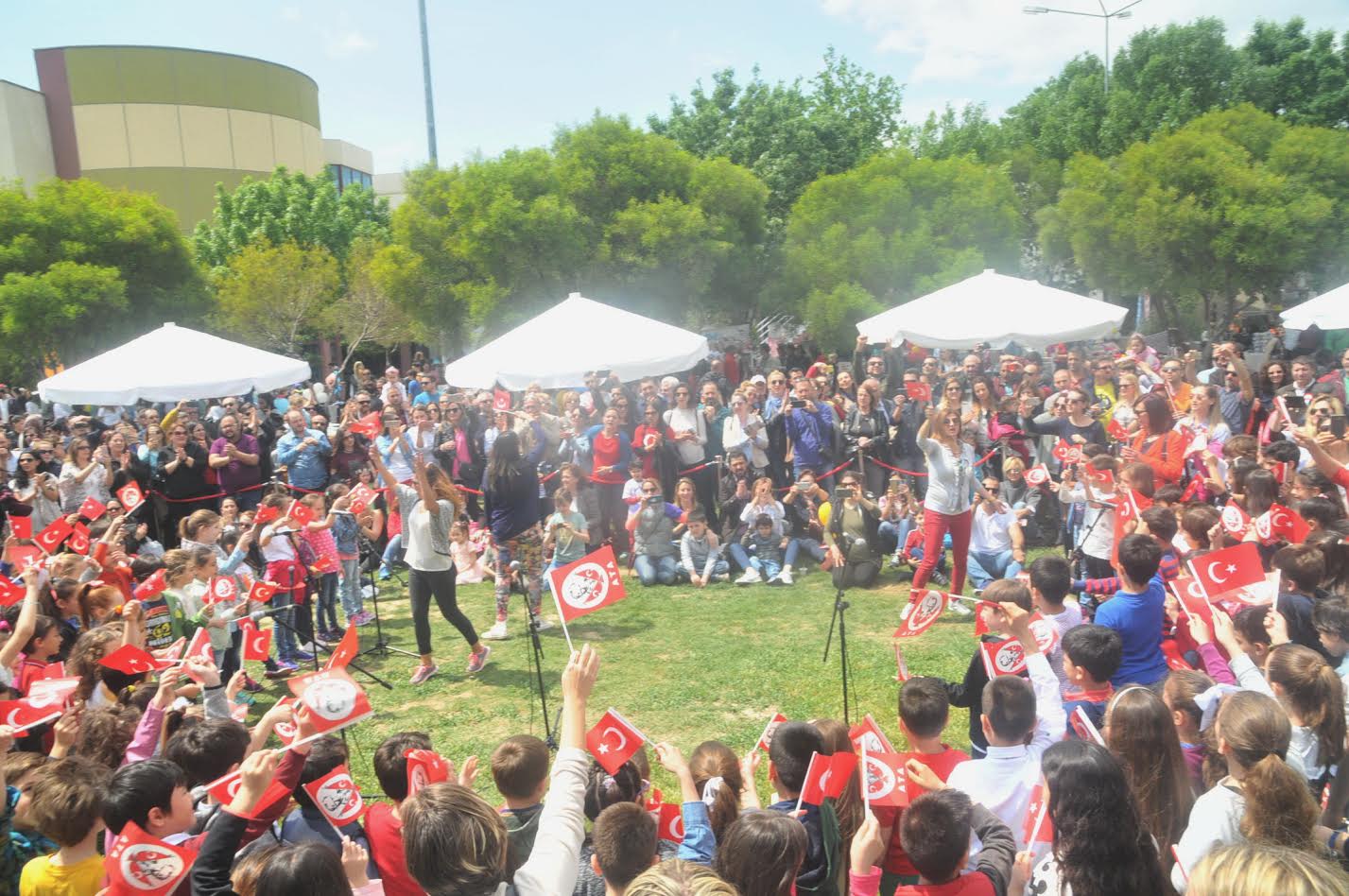 GELİŞİM KOLEJİ’NDE ÇOCUK KARNAVALI