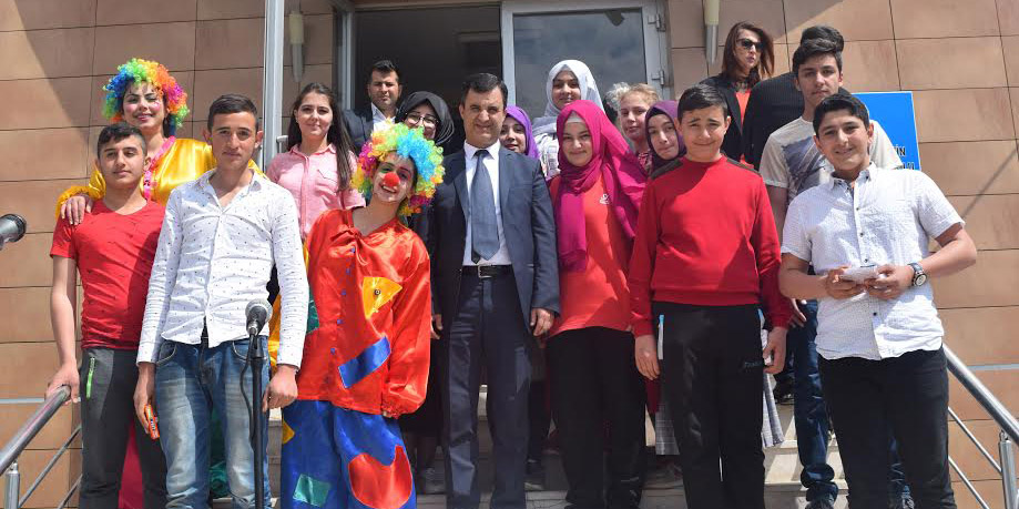 SANALDAN SOKAĞA