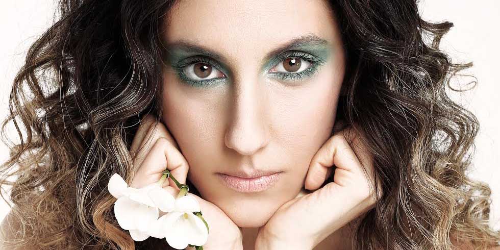 Damla Pehlevan’dan İlkbahar’a Merhaba