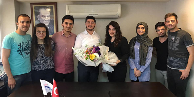 CBÜ'LÜ GENÇLERDEN BAŞKAN ÖMER GERİTER'E TEŞEKKÜR ZİYARETİ