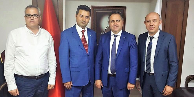 İzmir Barosu ve Zübeyde Hanım’dan iş birliği protokolü