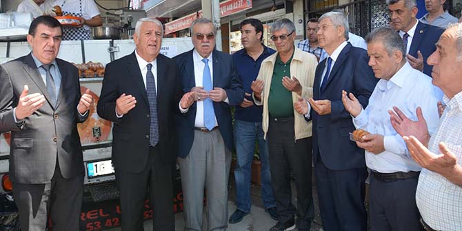 Bucalı esnaf eski başkanını unutmadı…