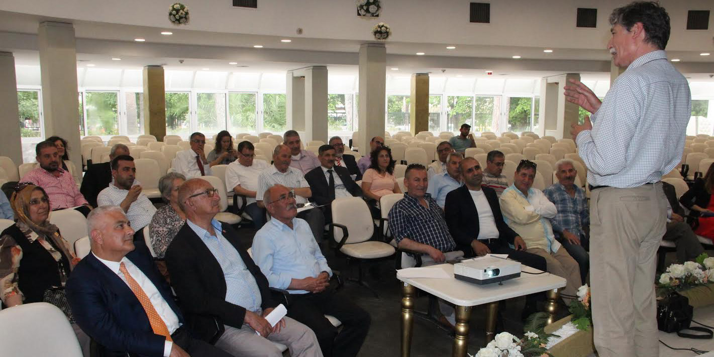 Konaklı muhtarlara ‘liderlik’ eğitimi